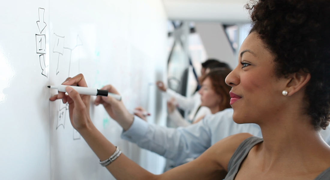 people brainstorming